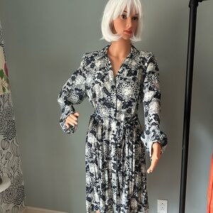 Limited Edition Anthropologie 34 of 52 Button-Front Dress